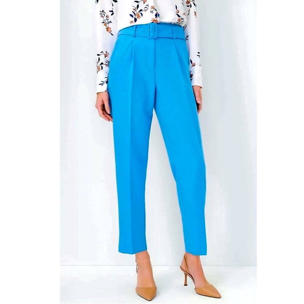 Ann Taylor - The Belted Taper Pant